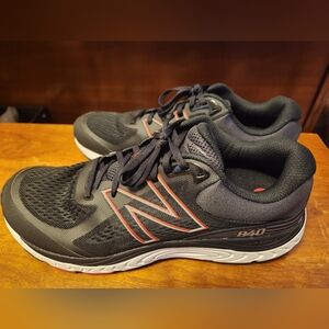 New Balance 840 running shoes, mens size 13